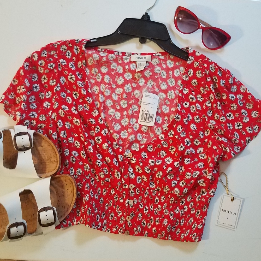 NWT Forever 21 floral crop top.